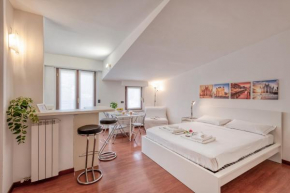 Ferrucci, 6 – Monolocale al settimo cielo